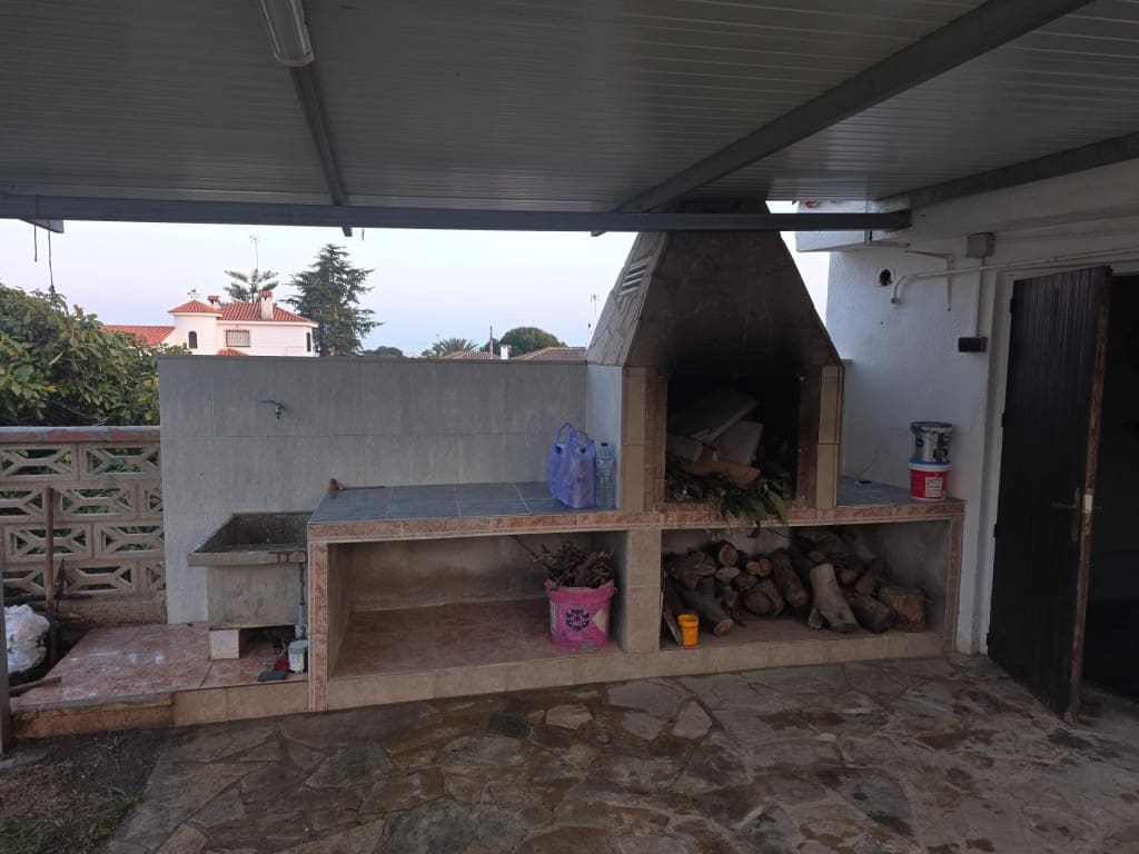 Chalet de 4 habitaciones en Vinaròs en venta con piscina garaje - 363.000 € (Ref: 9721544)