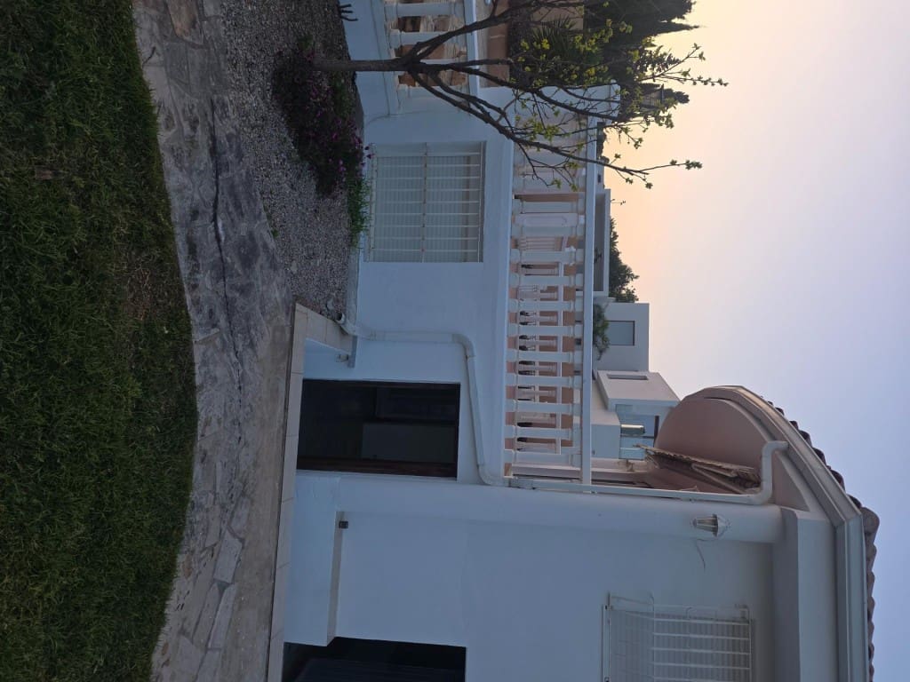 Chalet de 4 habitaciones en Vinaròs en venta con piscina garaje - 363.000 € (Ref: 9721544)