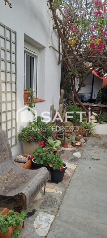 5 bedroom Villa for sale in Amposta with garage - € 260,000 (Ref: 9721545)