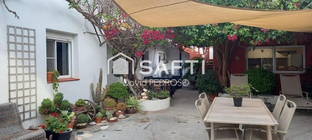 5 bedroom Villa for sale in Amposta with garage - € 260,000 (Ref: 9721545)