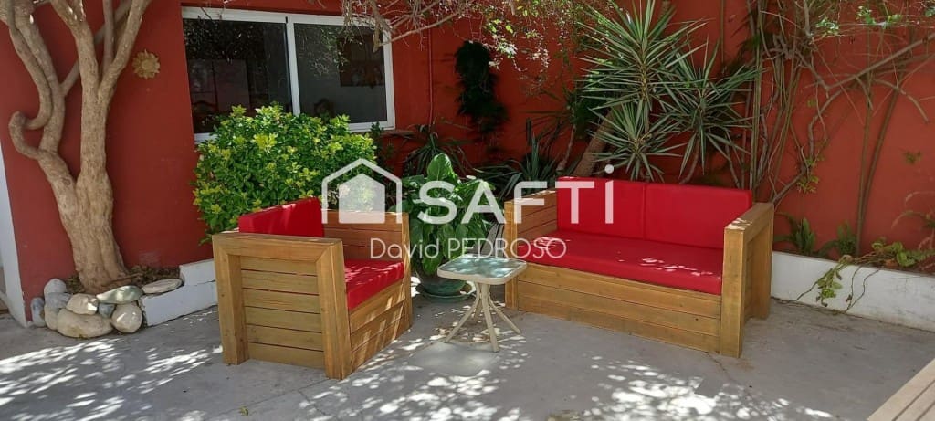 5 bedroom Villa for sale in Amposta with garage - € 260,000 (Ref: 9721545)