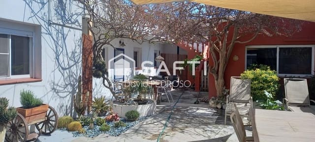 Chalet de 5 habitaciones en Amposta en venta con garaje - 260.000 € (Ref: 9721545)