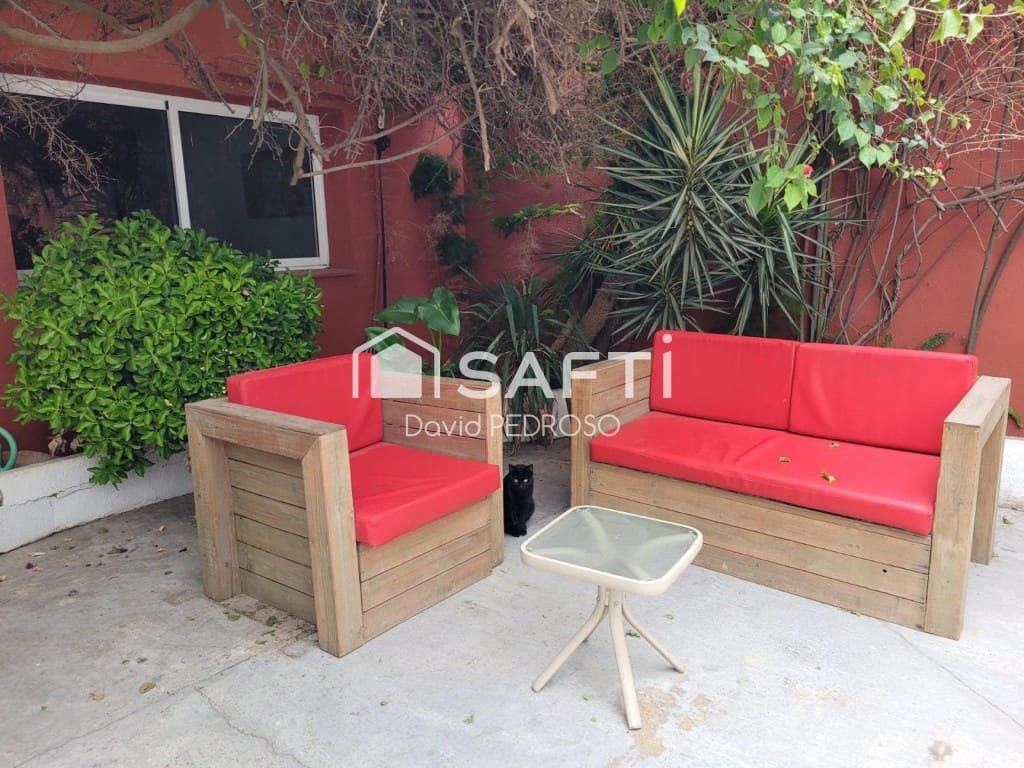 5 bedroom Villa for sale in Amposta with garage - € 260,000 (Ref: 9721545)