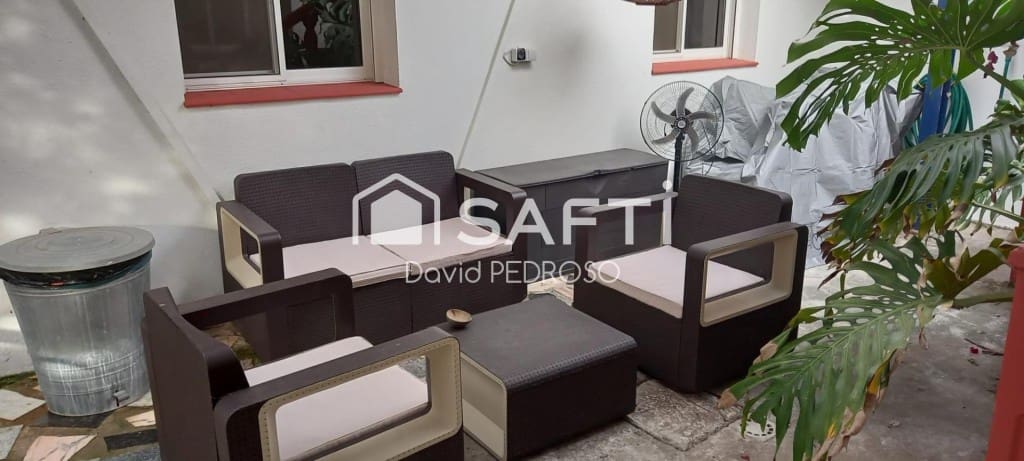 5 bedroom Villa for sale in Amposta with garage - € 260,000 (Ref: 9721545)