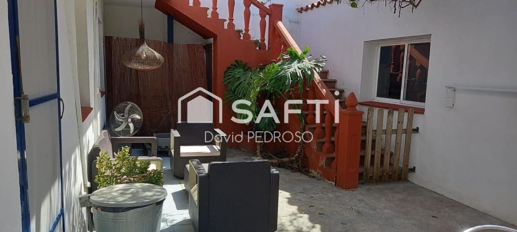 5 bedroom Villa for sale in Amposta with garage - € 260,000 (Ref: 9721545)
