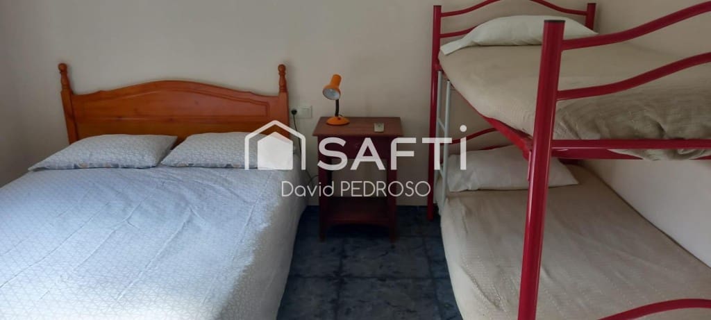 5 bedroom Villa for sale in Amposta with garage - € 260,000 (Ref: 9721545)