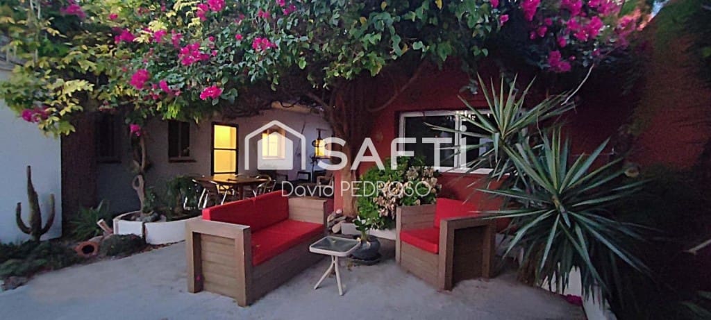 5 bedroom Villa for sale in Amposta with garage - € 260,000 (Ref: 9721545)