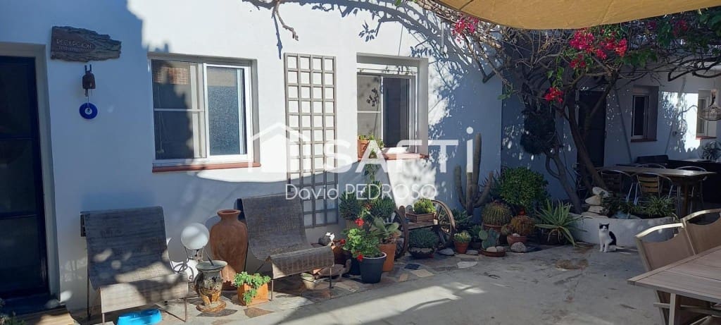 5 bedroom Villa for sale in Amposta with garage - € 260,000 (Ref: 9721545)