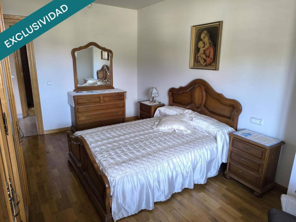 4 bedroom Finca/Country House for sale in Quintana del Castillo with garage - € 185,000 (Ref: 9721546)