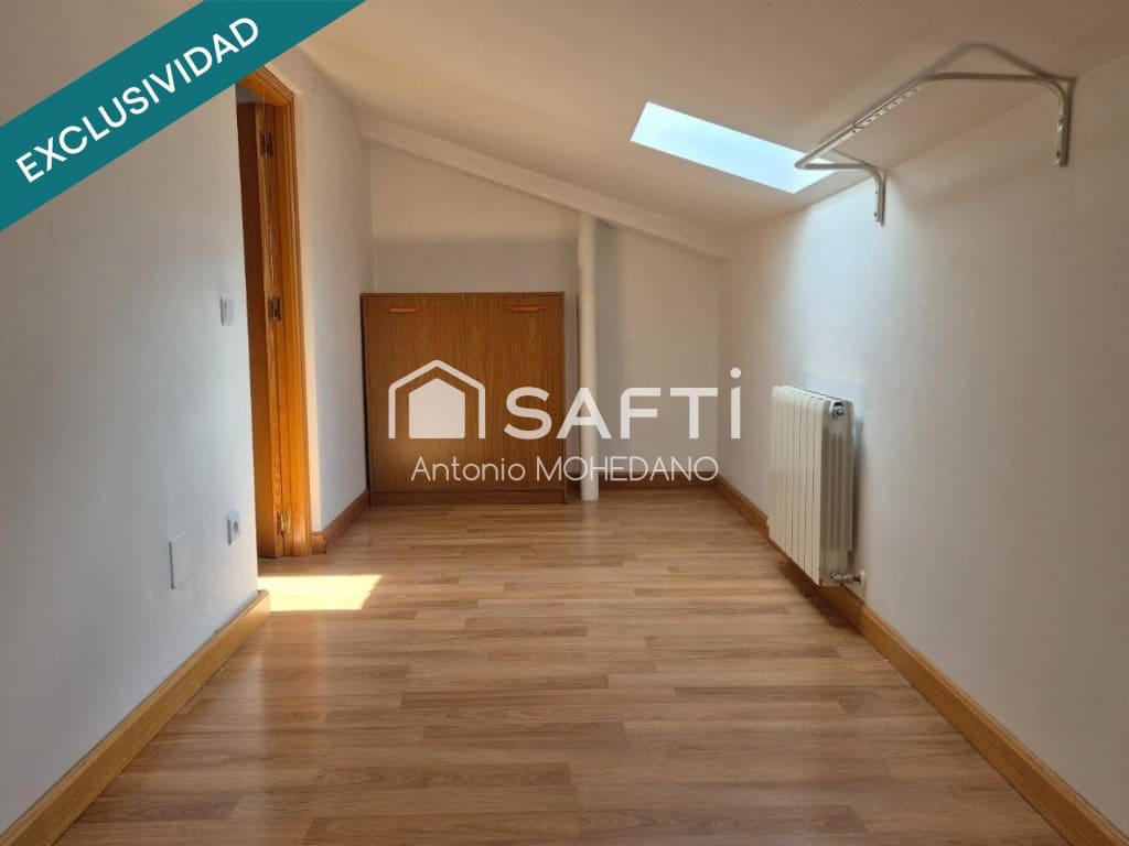 4 bedroom Villa for sale in Villamanan - € 179,000 (Ref: 9721547)