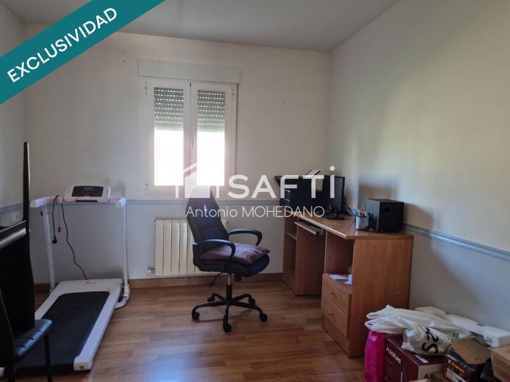 4 bedroom Villa for sale in Villamanan - € 179,000 (Ref: 9721547)