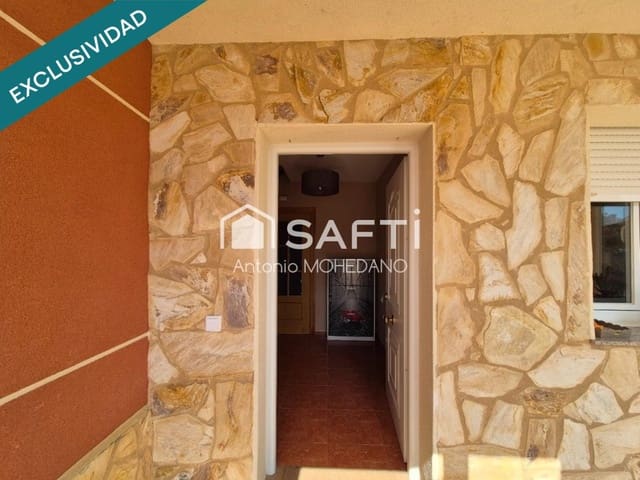 4 bedroom Villa for sale in Villamañán - € 179,000 (Ref: 9721547)