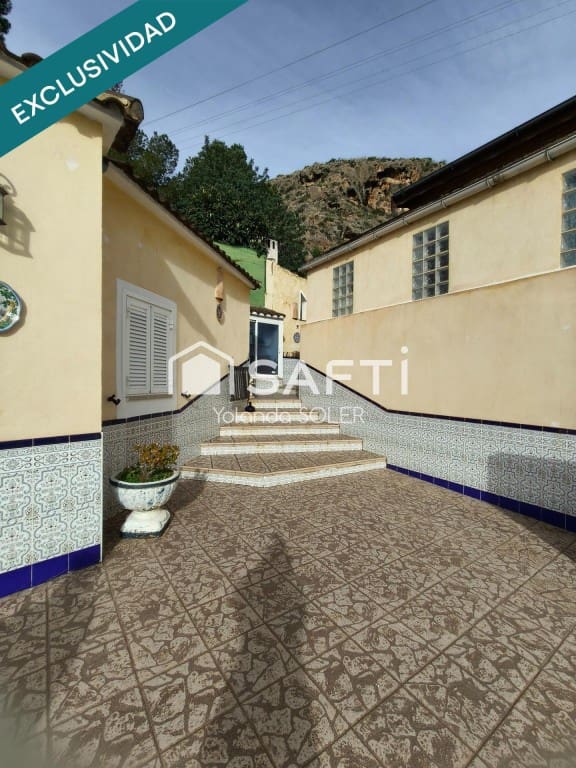 4 soverom Villa til salgs i Orihuela med svømmebasseng garasje - € 270 000 (Ref: 9721551)