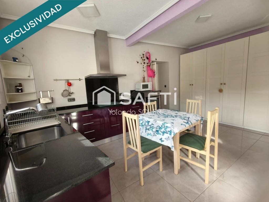 4 soverom Villa til salgs i Orihuela med svømmebasseng garasje - € 270 000 (Ref: 9721551)