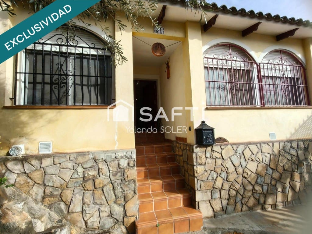 4 soverom Villa til salgs i Orihuela med svømmebasseng garasje - € 270 000 (Ref: 9721551)