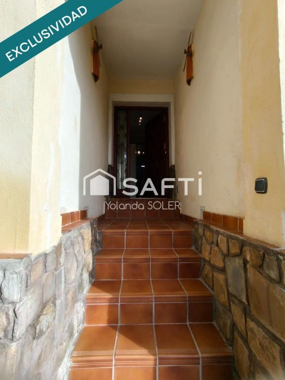 4 soverom Villa til salgs i Orihuela med svømmebasseng garasje - € 270 000 (Ref: 9721551)