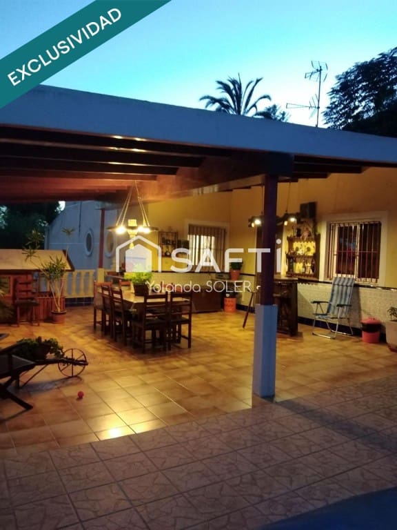 4 soverom Villa til salgs i Orihuela med svømmebasseng garasje - € 270 000 (Ref: 9721551)