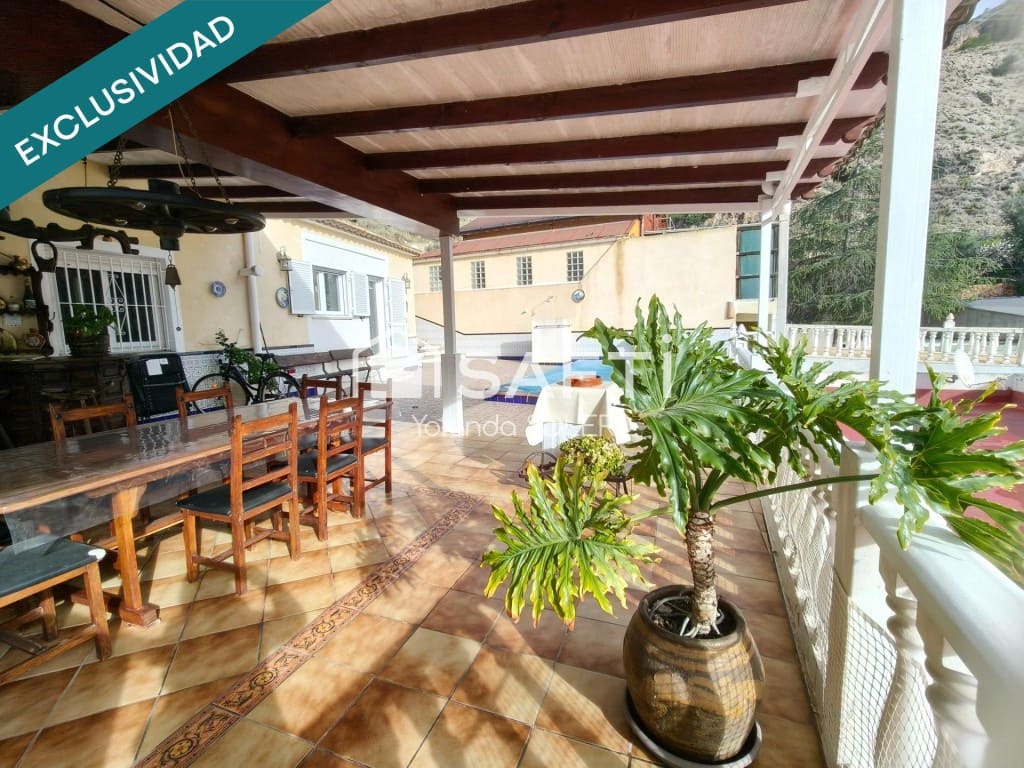 4 soverom Villa til salgs i Orihuela med svømmebasseng garasje - € 270 000 (Ref: 9721551)