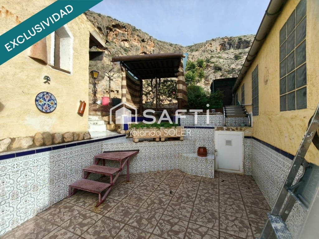 4 soverom Villa til salgs i Orihuela med svømmebasseng garasje - € 270 000 (Ref: 9721551)