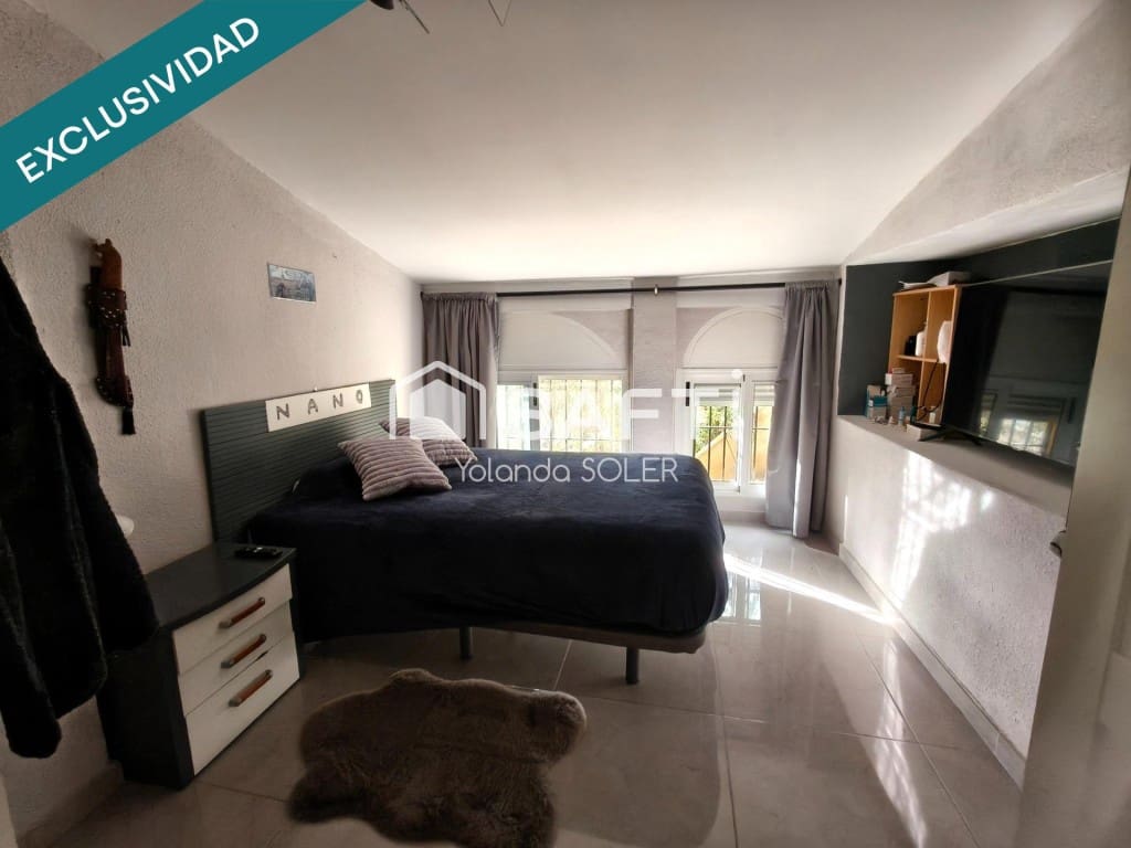 4 soverom Villa til salgs i Orihuela med svømmebasseng garasje - € 270 000 (Ref: 9721551)