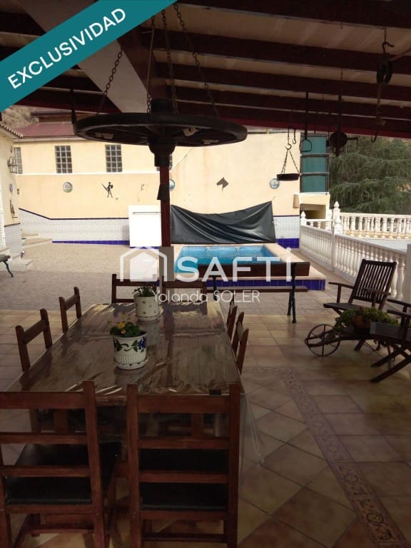 4 soverom Villa til salgs i Orihuela med svømmebasseng garasje - € 270 000 (Ref: 9721551)