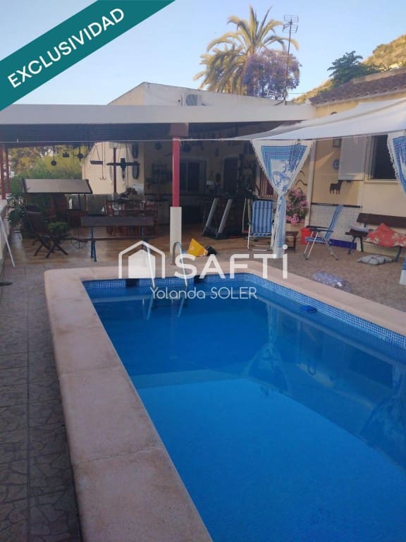 4 soverom Villa til salgs i Orihuela med svømmebasseng garasje - € 270 000 (Ref: 9721551)