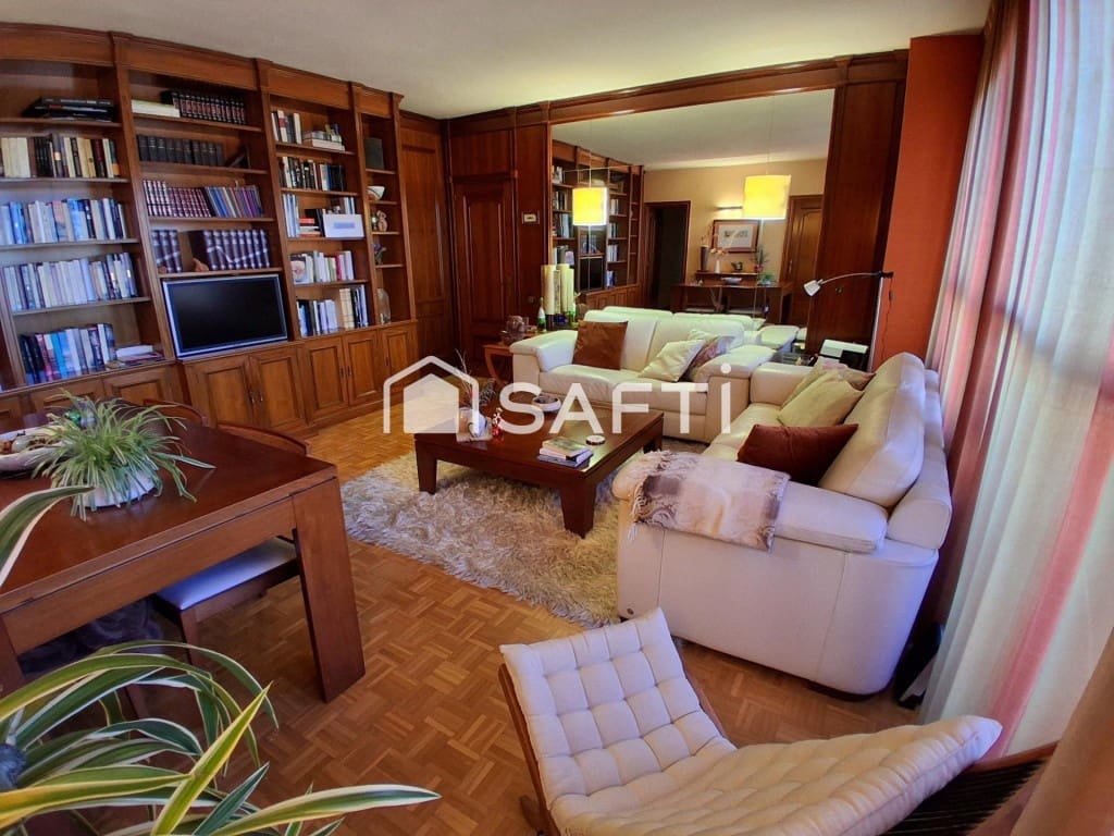 4 slaapkamer Appartement te koop in Madrid stad - € 800.000 (Ref: 9721552)