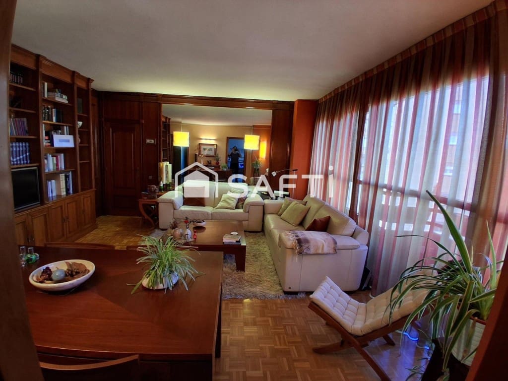 4 slaapkamer Appartement te koop in Madrid stad - € 800.000 (Ref: 9721552)