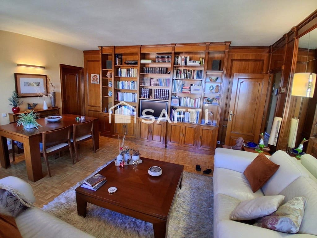 4 slaapkamer Appartement te koop in Madrid stad - € 800.000 (Ref: 9721552)