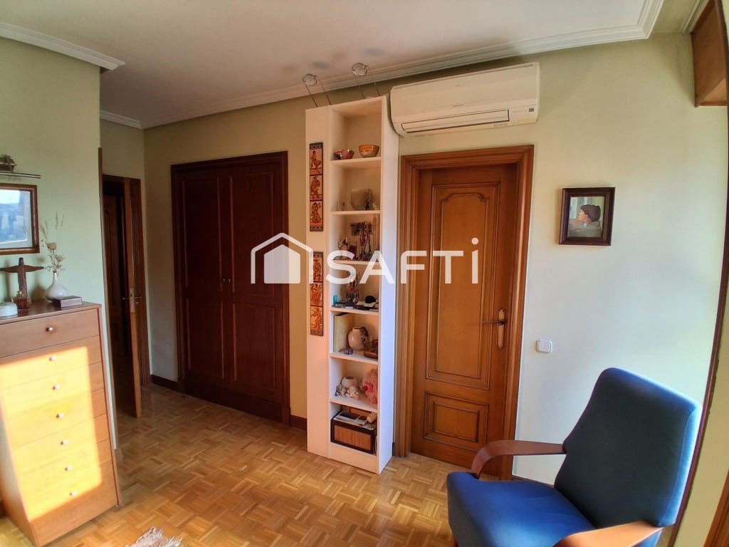 4 slaapkamer Appartement te koop in Madrid stad - € 800.000 (Ref: 9721552)