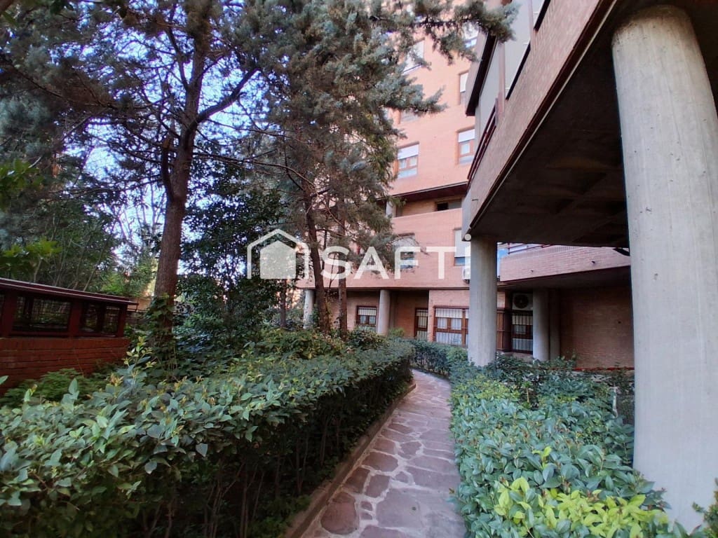 4 slaapkamer Appartement te koop in Madrid stad - € 800.000 (Ref: 9721552)