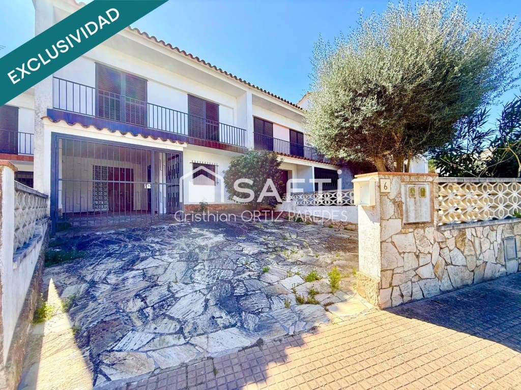 3 bedroom Villa for sale in Palamos with garage - € 525,000 (Ref: 9726569)