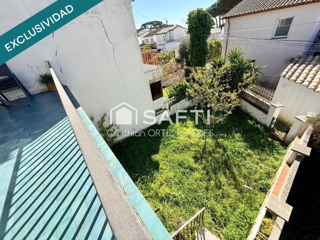 3 bedroom Villa for sale in Palamos with garage - € 525,000 (Ref: 9726569)