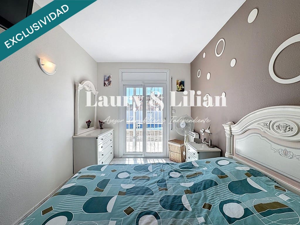 2 bedroom Villa for sale in Empuriabrava with pool - € 249,000 (Ref: 9726570)