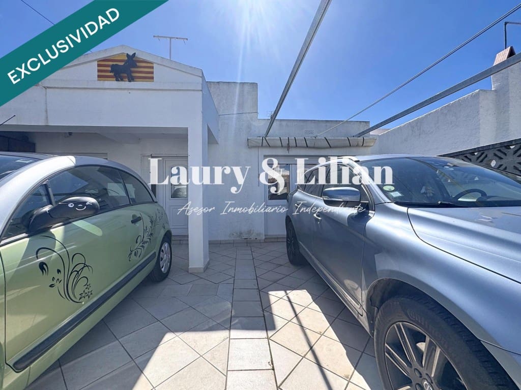 2 bedroom Villa for sale in Empuriabrava with pool - € 249,000 (Ref: 9726570)