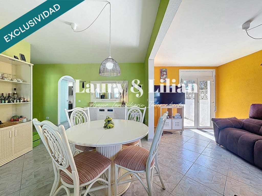 2 bedroom Villa for sale in Empuriabrava with pool - € 249,000 (Ref: 9726570)