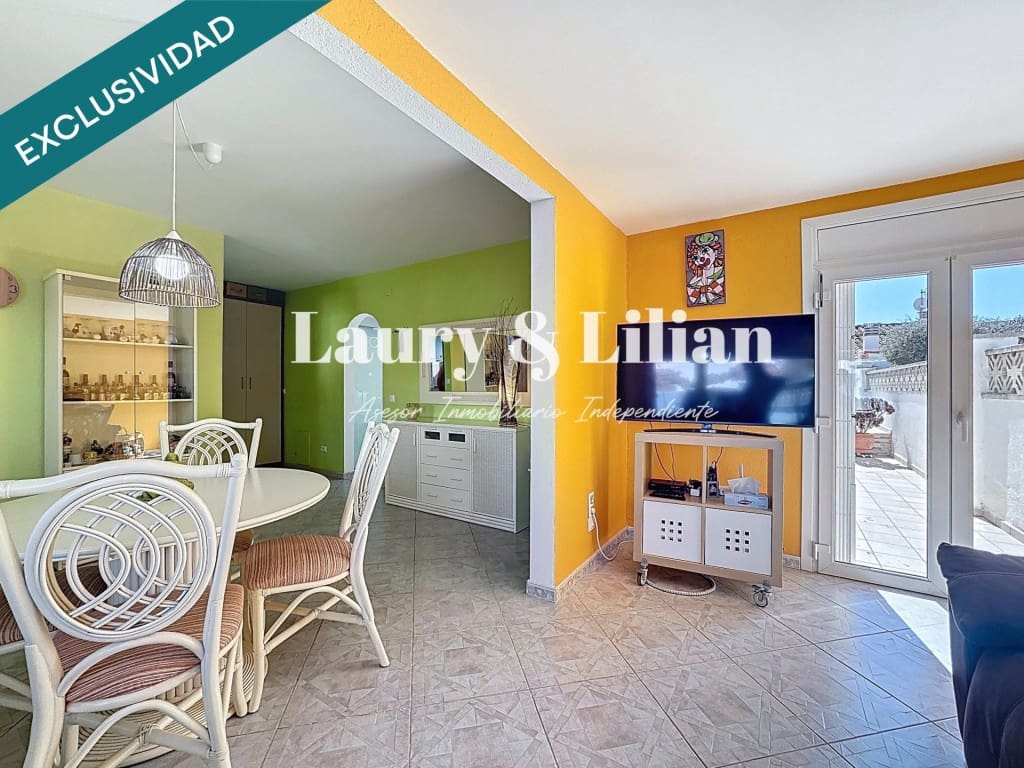 2 bedroom Villa for sale in Empuriabrava with pool - € 249,000 (Ref: 9726570)