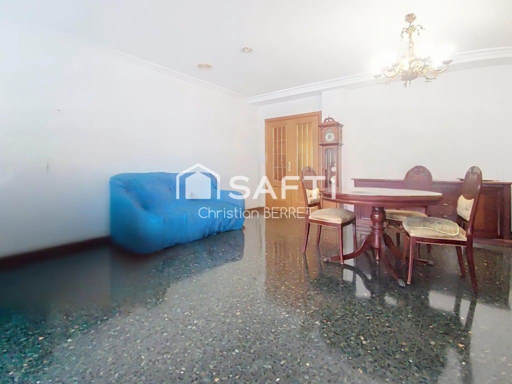 4 bedroom Apartment for sale in Valencia city - € 420,000 (Ref: 9726571)