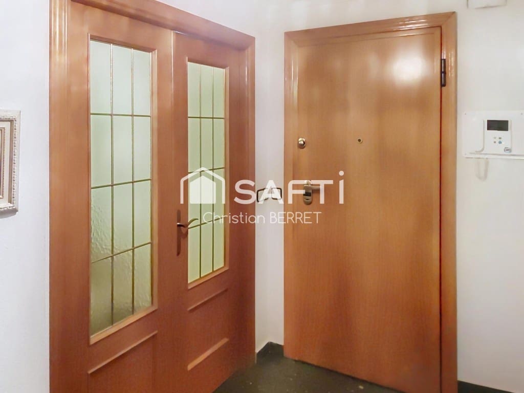 4 bedroom Apartment for sale in Valencia city - € 420,000 (Ref: 9726571)