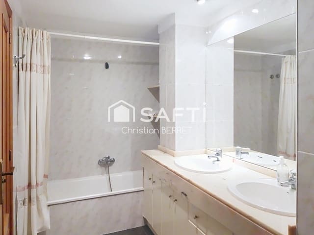 4 bedroom Apartment for sale in Arrancapins, Valencia city - € 420,000 (Ref: 9726571)