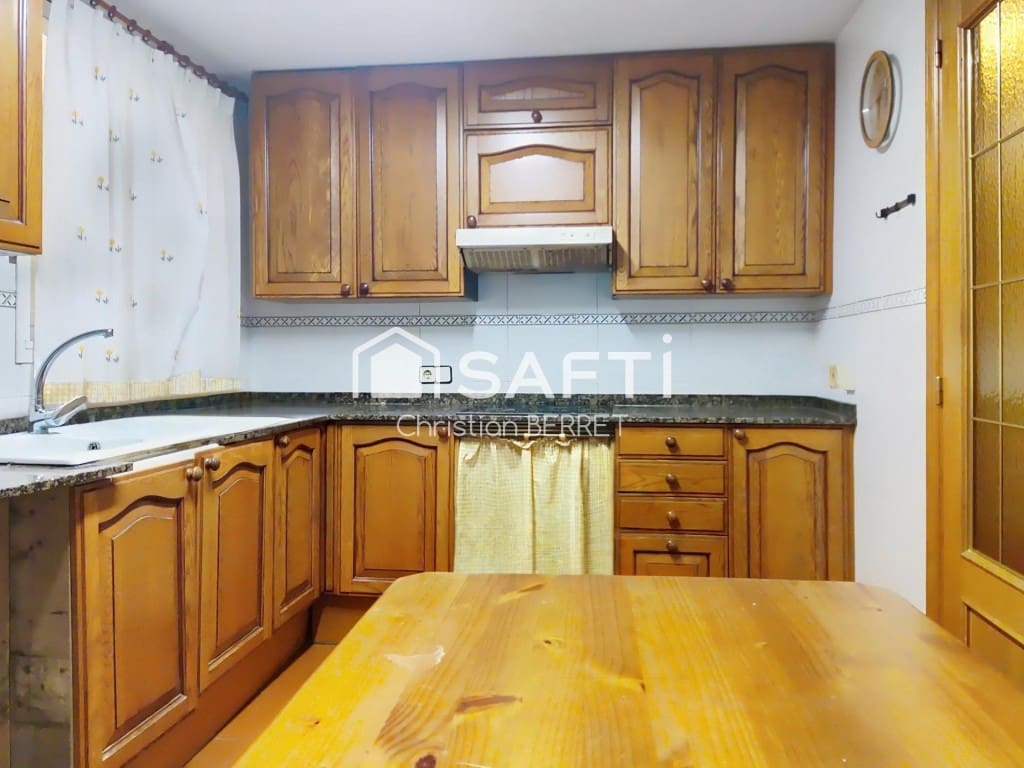 4 bedroom Apartment for sale in Valencia city - € 420,000 (Ref: 9726571)