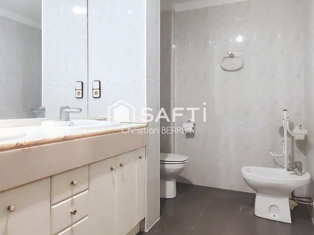 4 bedroom Apartment for sale in Arrancapins, Valencia city - € 420,000 (Ref: 9726571)