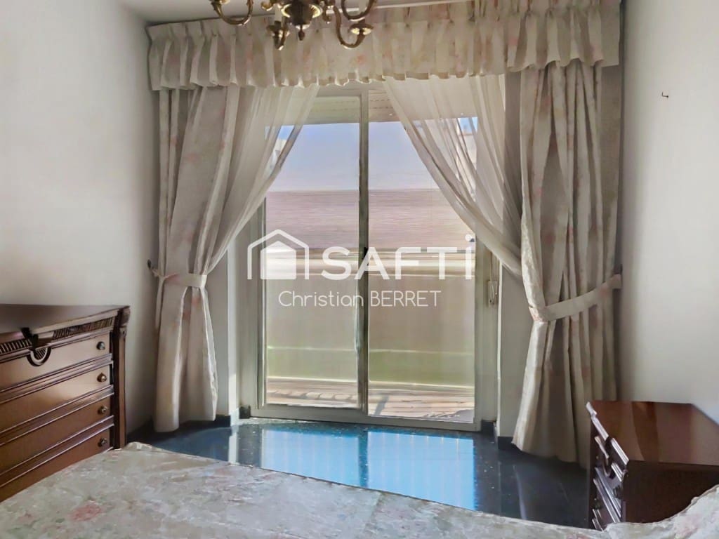 4 bedroom Apartment for sale in Valencia city - € 420,000 (Ref: 9726571)