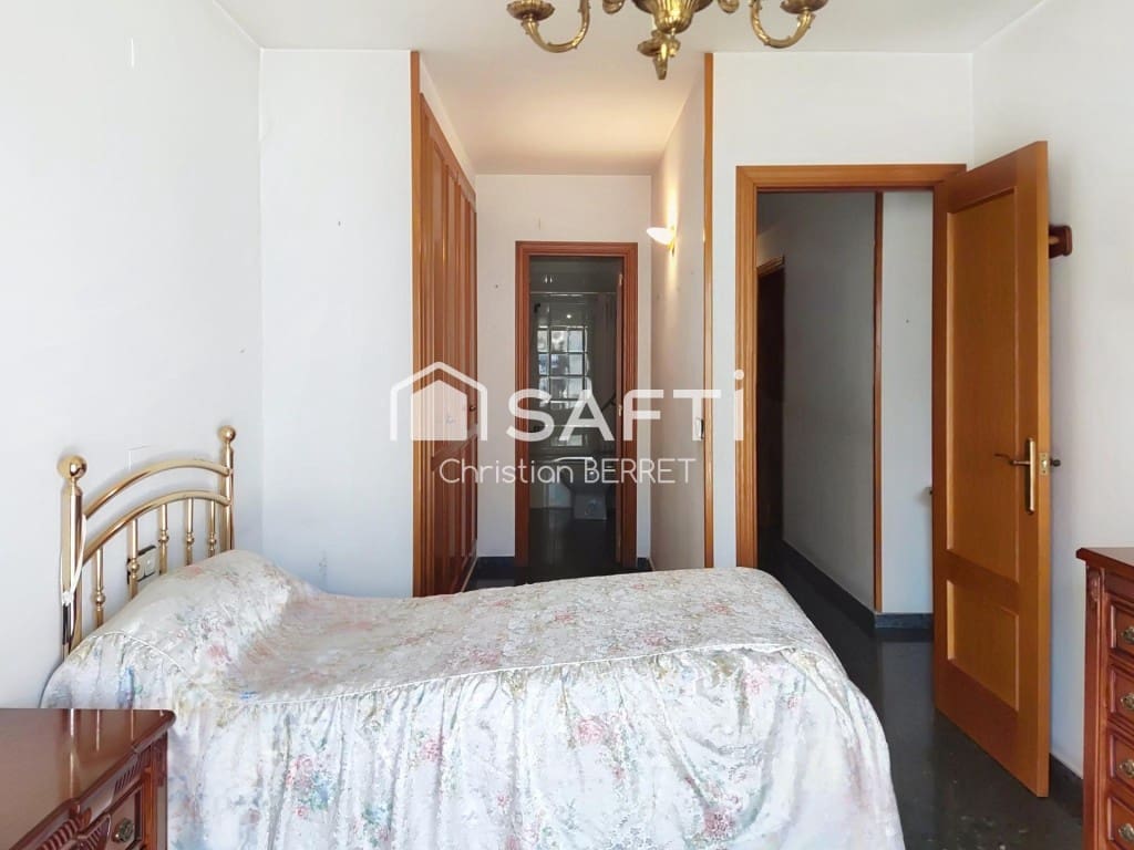 4 bedroom Apartment for sale in Valencia city - € 420,000 (Ref: 9726571)