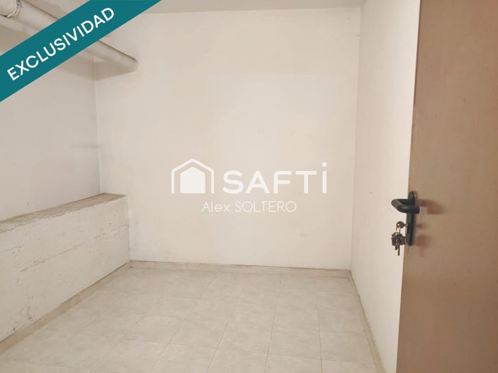 Studio for sale in Vigo with garage - € 147,500 (Ref: 9726572)