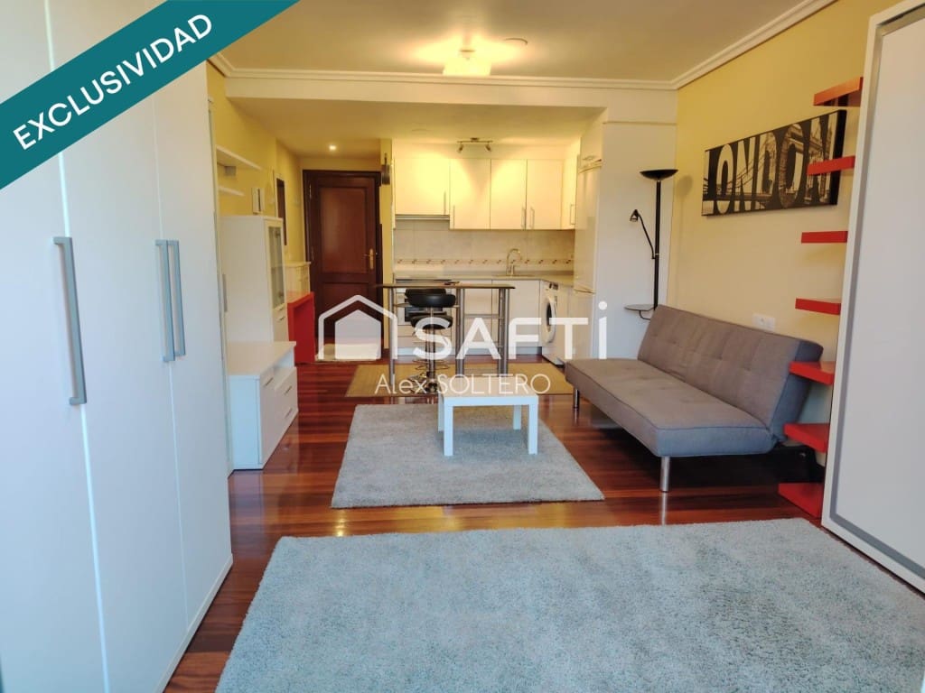 Studio for sale in Vigo with garage - € 147,500 (Ref: 9726572)