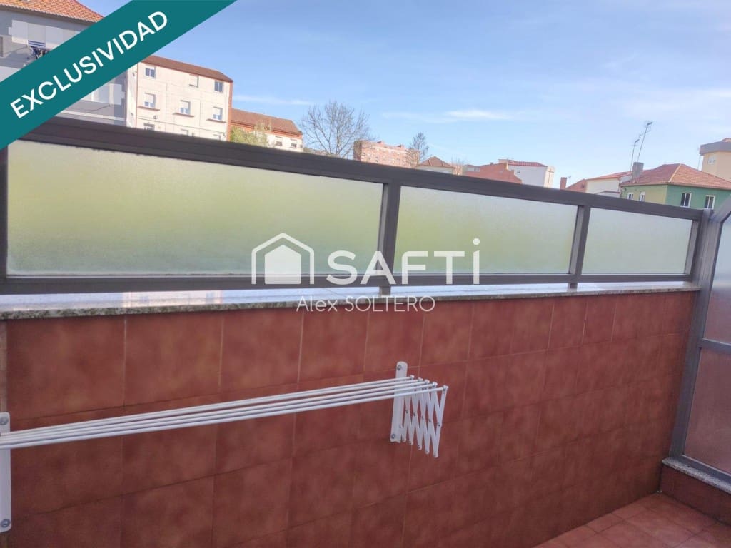 Studio for sale in Vigo with garage - € 147,500 (Ref: 9726572)