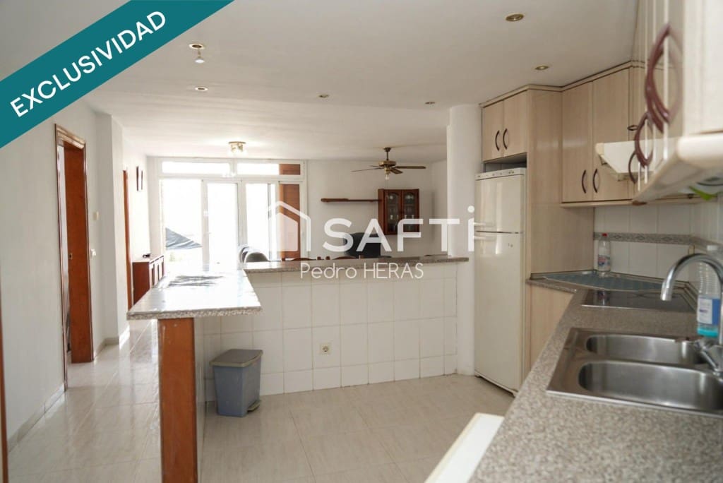 7 sypialnia Willa na sprzedaż w Fogars de la Selva z basenem garażem - 345 000 € (Ref: 9731976)