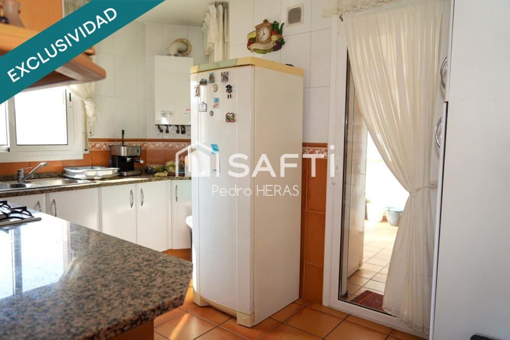 7 sypialnia Willa na sprzedaż w Fogars de la Selva z basenem garażem - 345 000 € (Ref: 9731976)