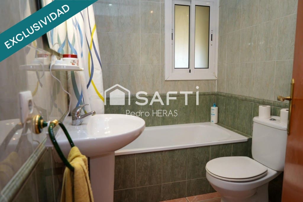 7 sypialnia Willa na sprzedaż w Fogars de la Selva z basenem garażem - 345 000 € (Ref: 9731976)